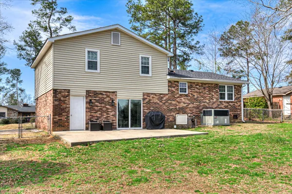 $300,000 | 140 Oakridge Drive, Martinez, GA 30907