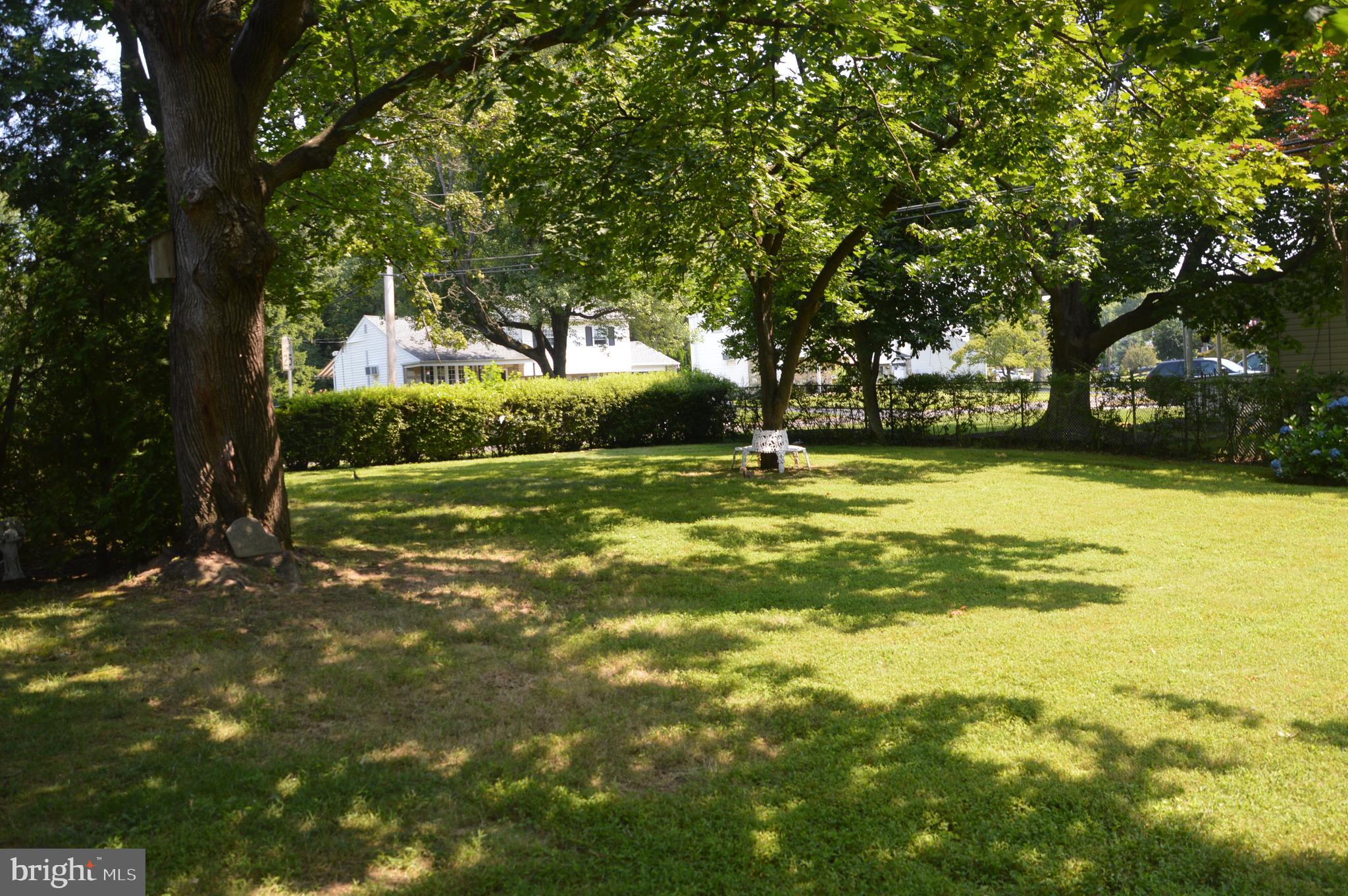 207 Harding Road Southampton, PA 18966 - Photo 40 of 41 Backyard