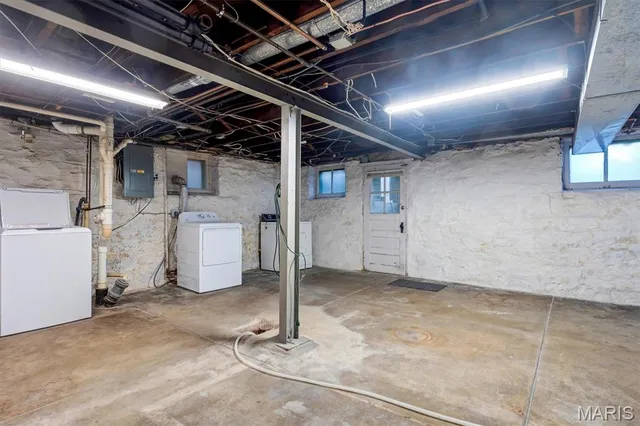 $295,000 | 6021 Leona Street, St. Louis, MO 63116