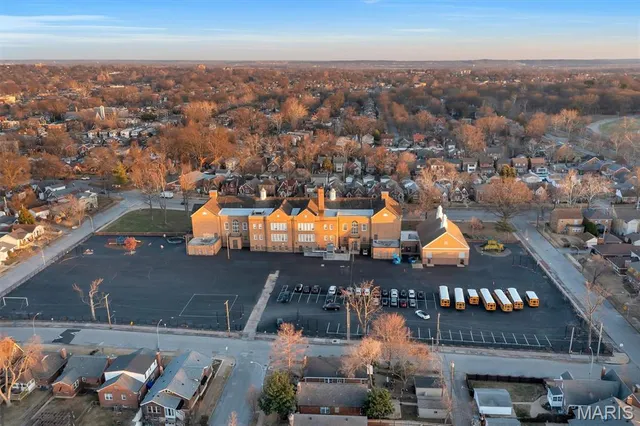 $295,000 | 6021 Leona Street, St. Louis, MO 63116