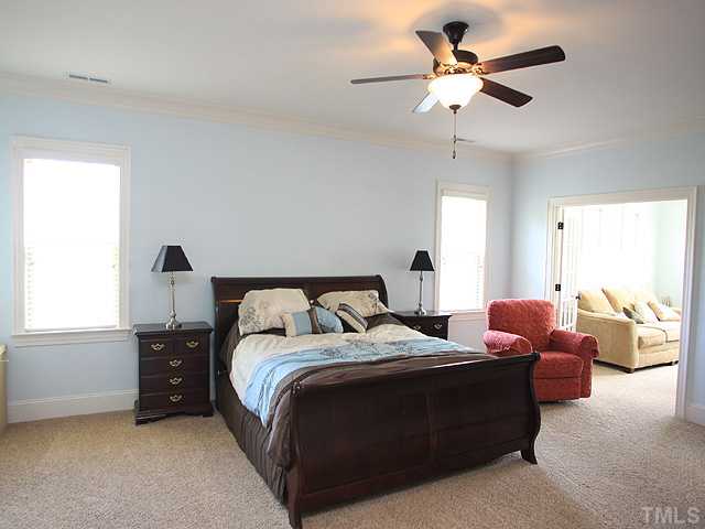 828 Boone Ridge Lane Cary, NC 27519 - Photo 12 of 25 Gallery Image 12
