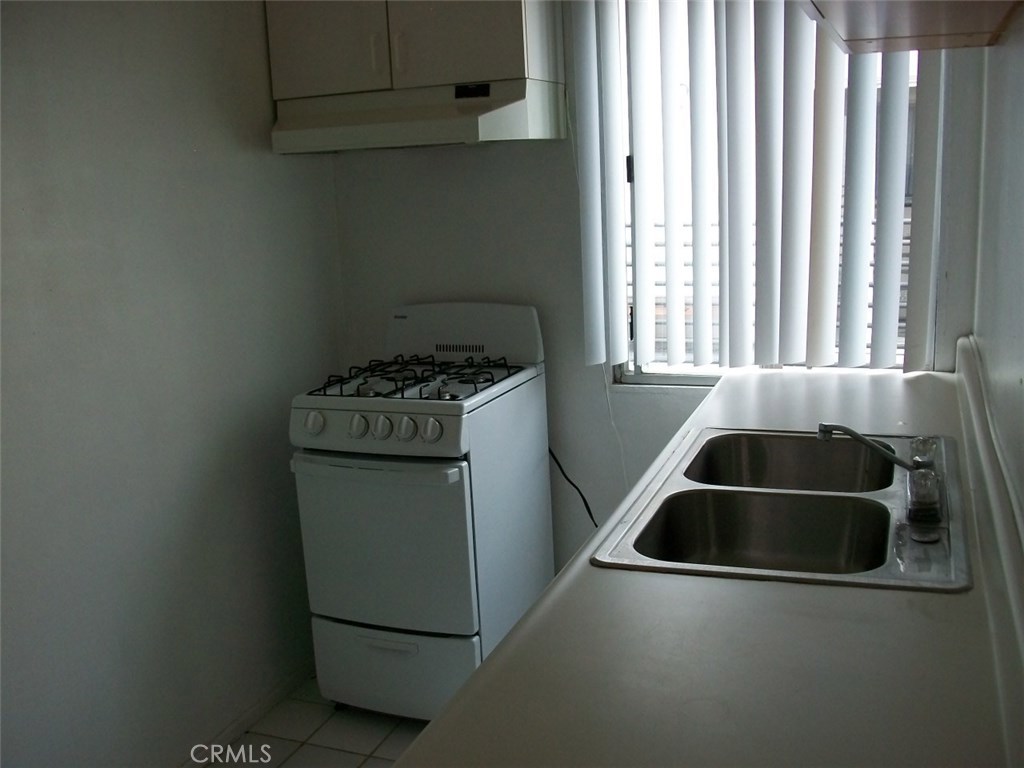 1808 10th Street, Unit 5 Santa Monica, CA 90404 - Photo 4 of 8