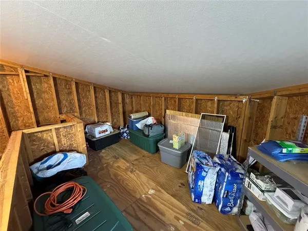 $290,000 | 340 Fairway Boulevard, Frostproof, FL 33843