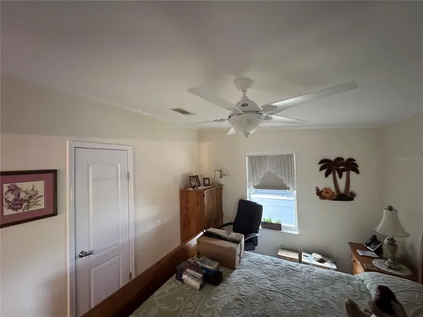 $290,000 | 340 Fairway Boulevard, Frostproof, FL 33843