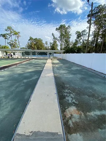 $290,000 | 340 Fairway Boulevard, Frostproof, FL 33843