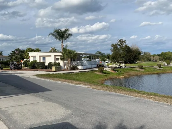 $290,000 | 340 Fairway Boulevard, Frostproof, FL 33843