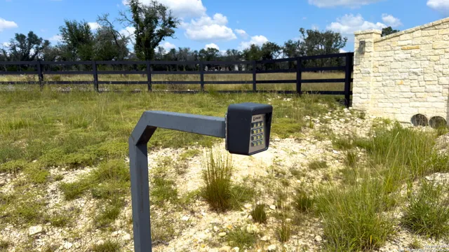 $325,000 | Tbd Brooklyn Dr Off Ranch Road 479, Mountain Home, TX 78058