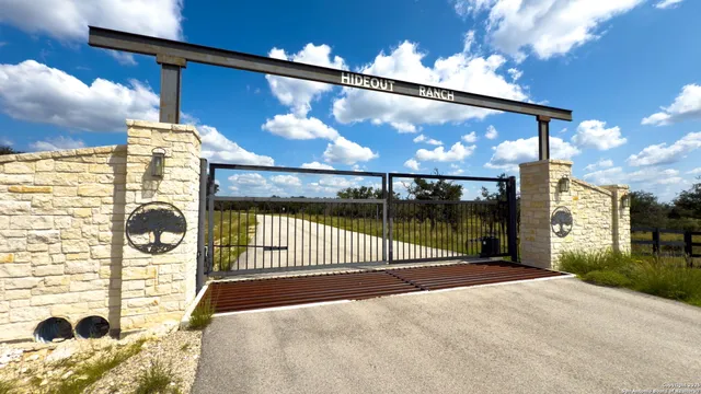 $325,000 | Tbd Brooklyn Dr Off Ranch Road 479, Mountain Home, TX 78058