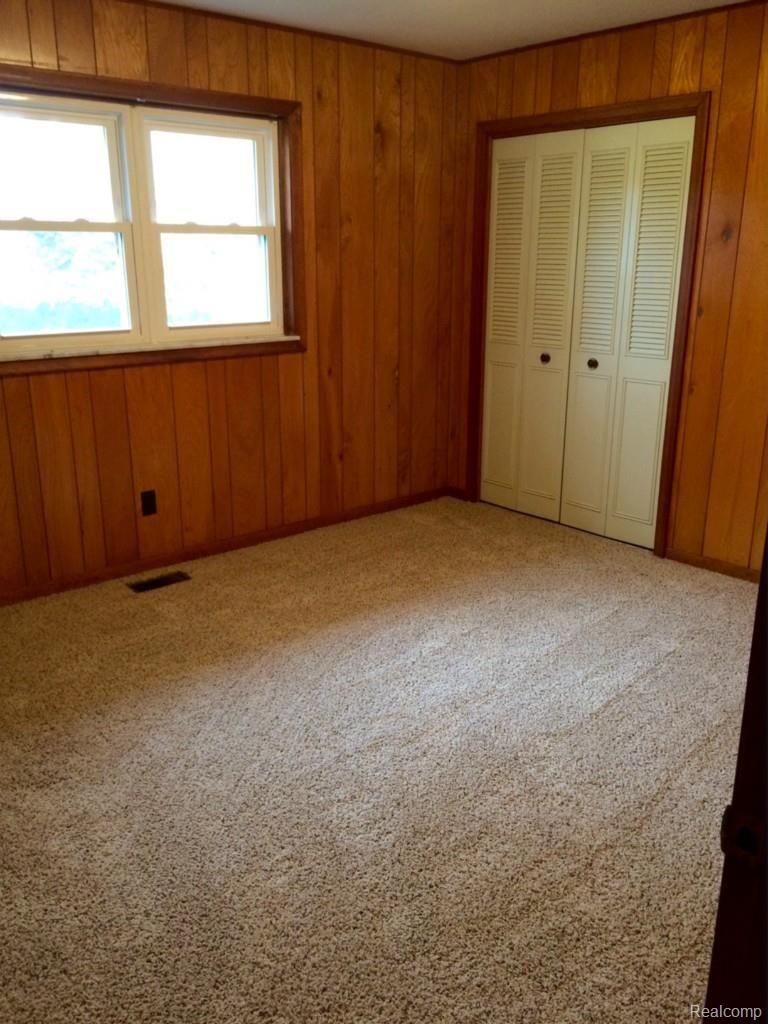 4081 West Schafer Road Pinckney, MI 48169 - Photo 16 of 36 Bedroom three with new carpet