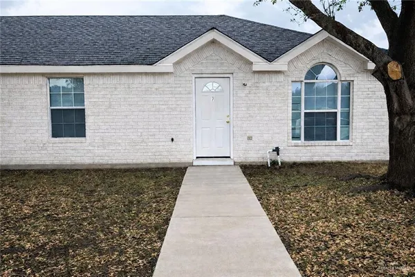 $850 | 619 La Mancha Drive, Unit 1, Edinburg, TX 78541