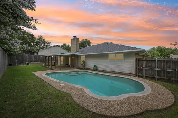 $630,000 | 2717 Charlesworth Drive, Austin, TX 78745
