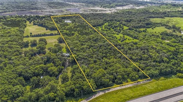 $1,300,000 | 926 South 130th Street, Bonner Springs, KS 66012