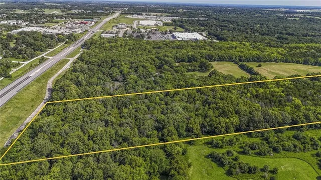 $1,300,000 | 926 South 130th Street, Bonner Springs, KS 66012