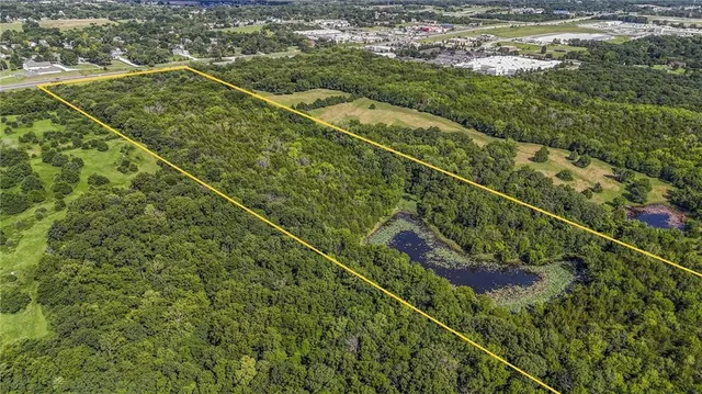 $1,300,000 | 926 South 130th Street, Bonner Springs, KS 66012