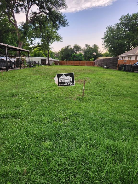 2511 Lapsley Street Dallas, TX 75212 - Photo 1 of 1 a view of a park