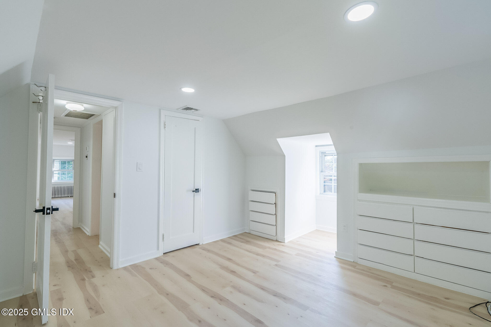 11 Sheep Hill Road Riverside, CT 06878 - Photo 9 of 13 Bedroom