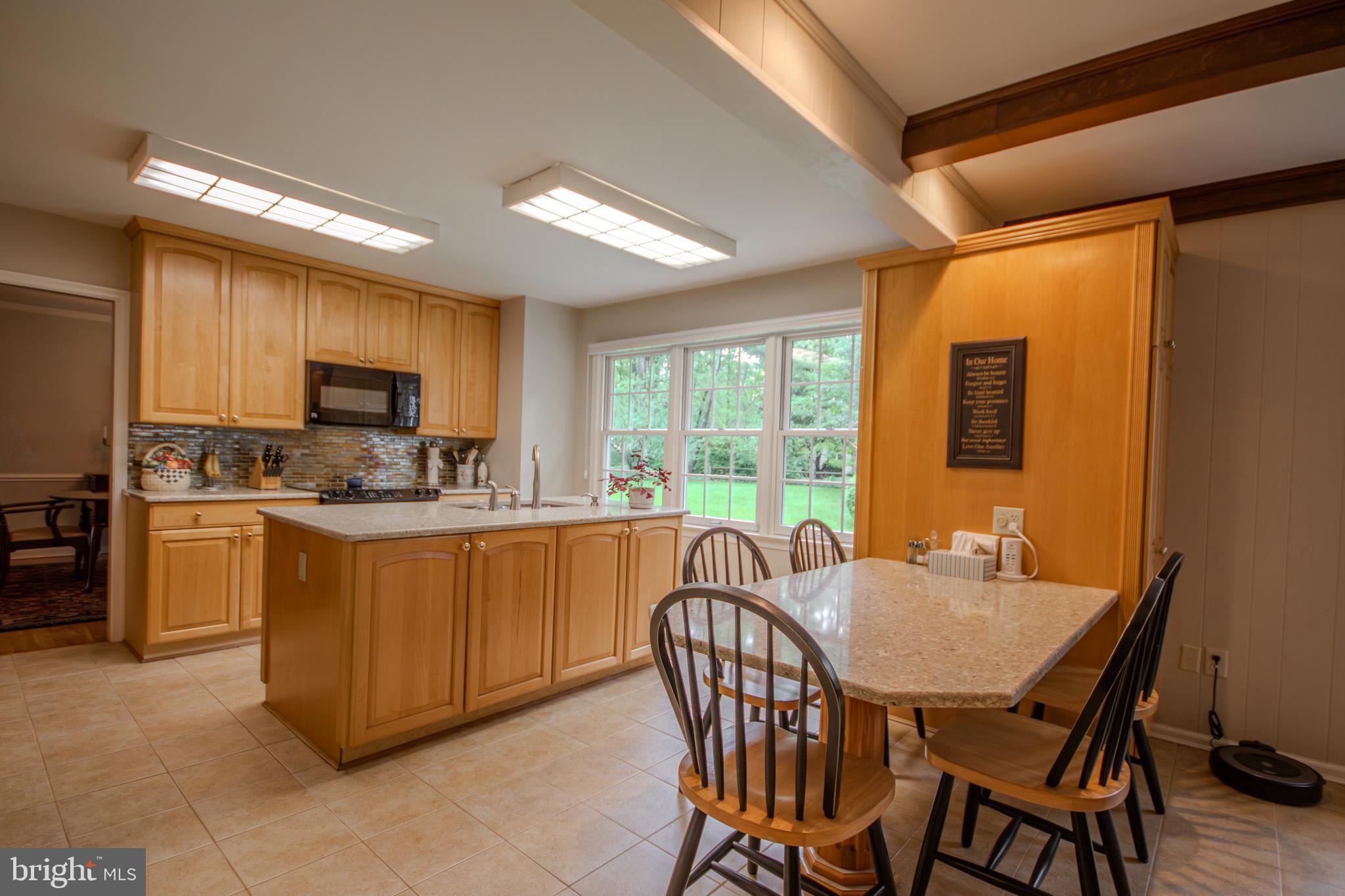 29745 Jackson Road Salisbury, MD 21804 - Photo 13 of 77 Kitchen and dining area