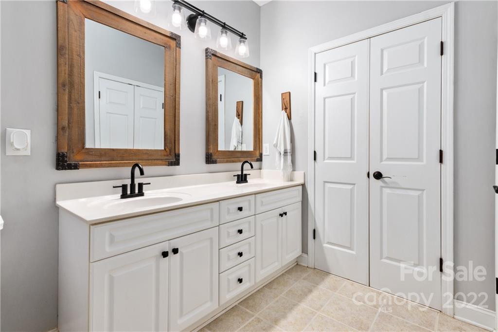 5100 Lineberger Road Stanley, NC 28164 - Photo 16 of 27 Gallery Image 16
