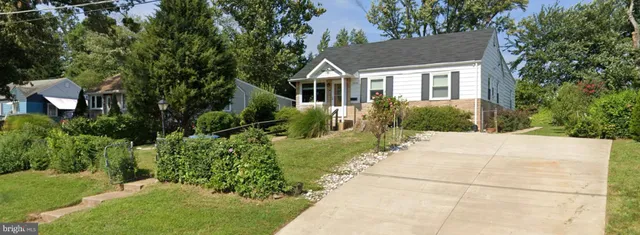 $3,500 | 7608 Leonard Drive, Falls Church, VA 22043