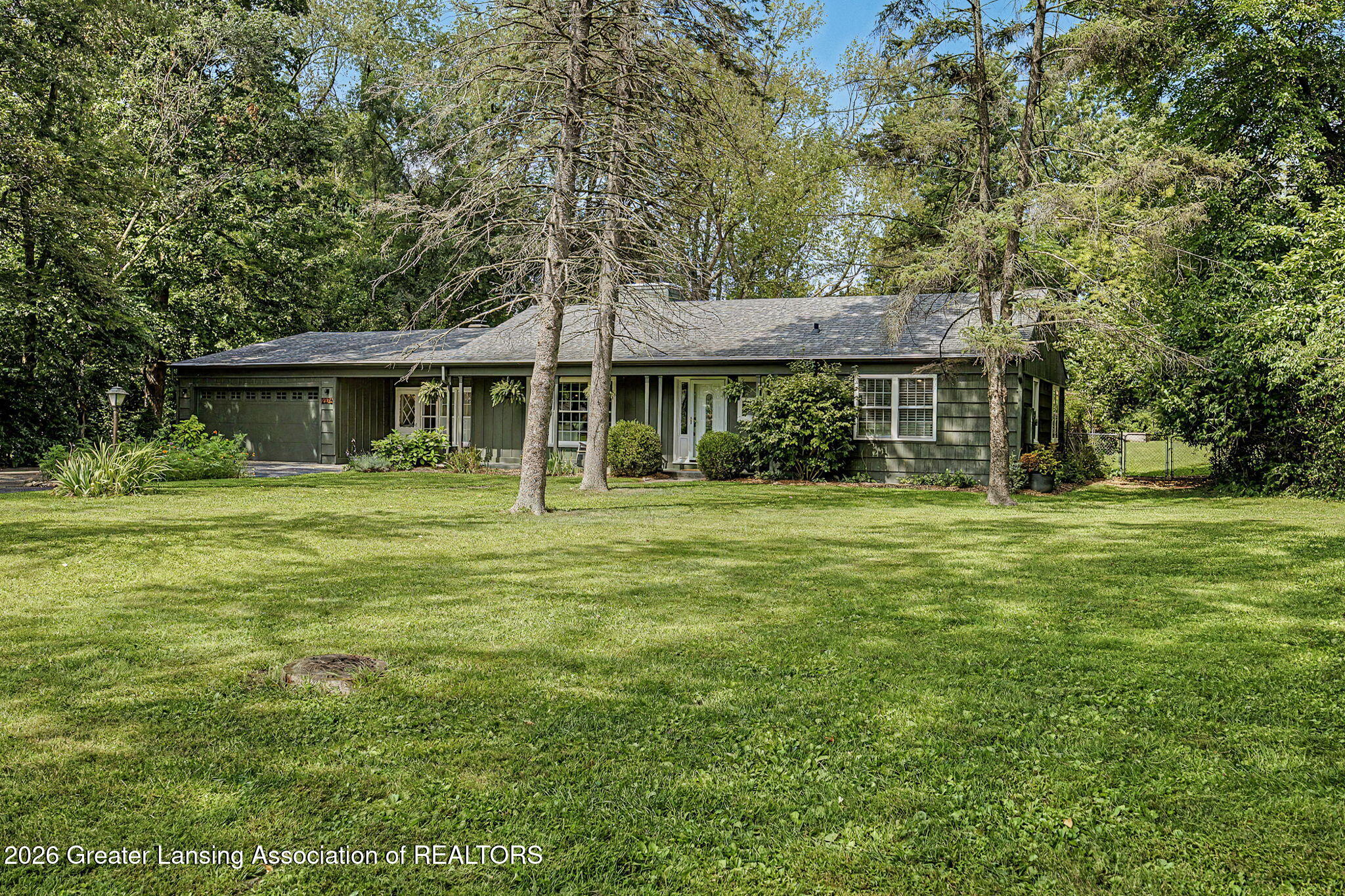2376 Hulett Road Okemos, MI 48864 - Photo 2 of 38 1-web-or-mls-CQ1A1974