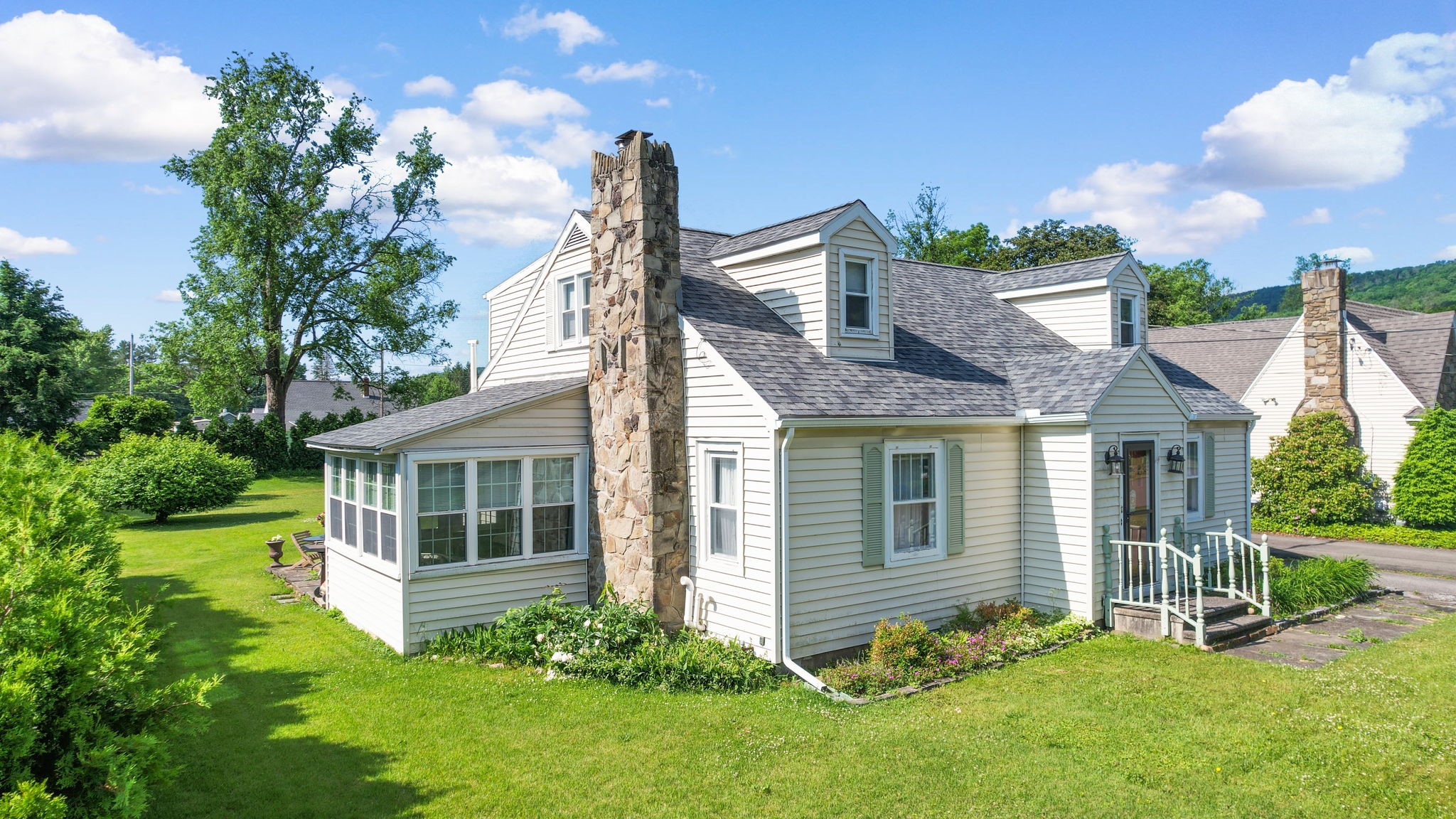 17 Wallace Road Binghamton, NY 13905 - Photo 3 of 23