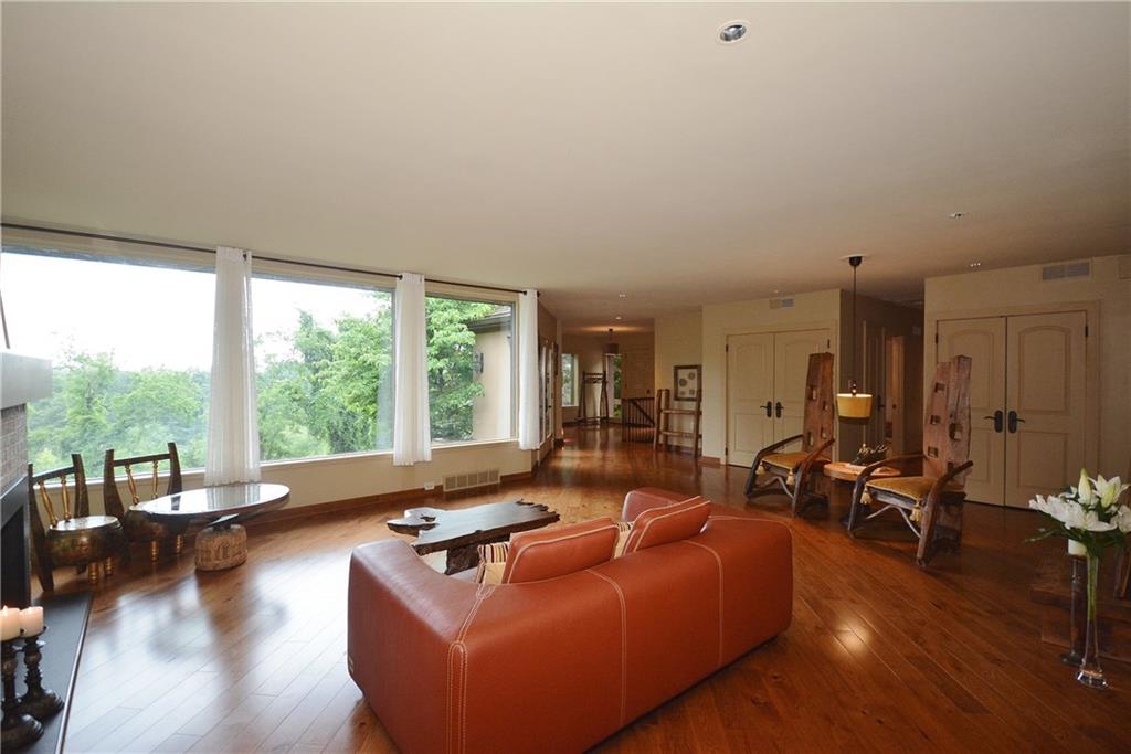 234 Hunt Road Pittsburgh, PA 15215 - Photo 14 of 25 Gallery Image 14