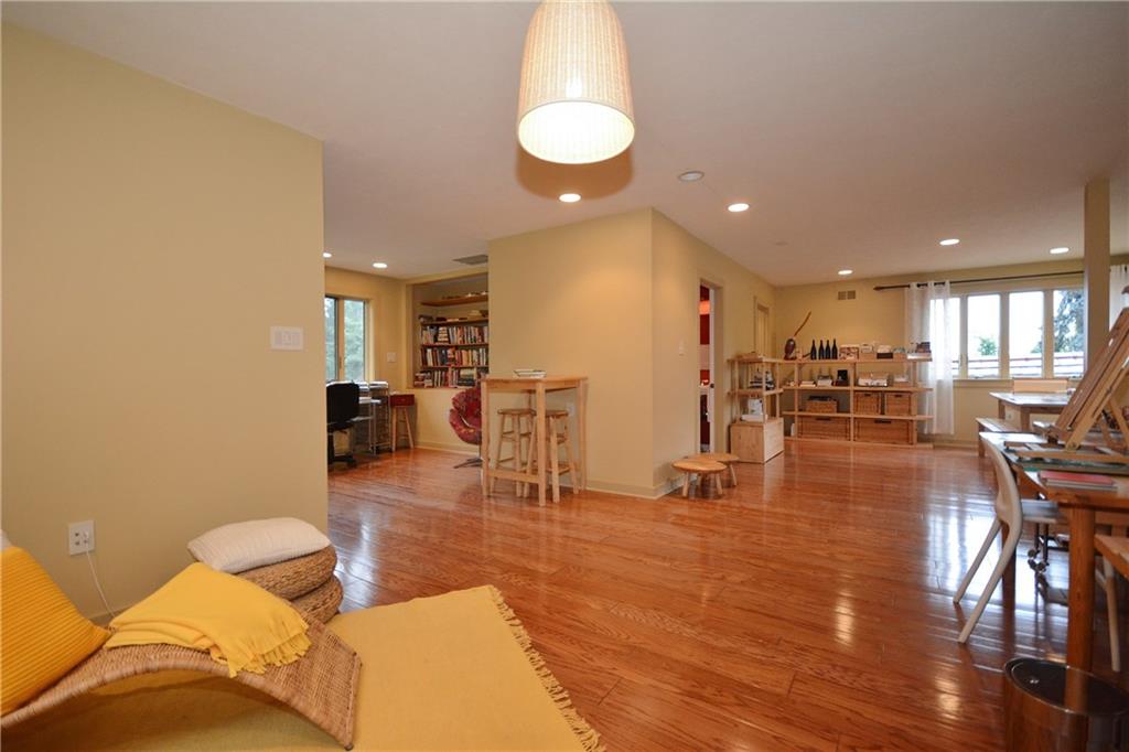 234 Hunt Road Pittsburgh, PA 15215 - Photo 18 of 25 Gallery Image 18