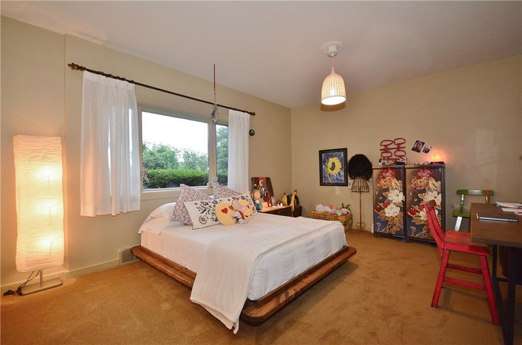 234 Hunt Road Pittsburgh, PA 15215 - Photo 22 of 25 Gallery Image 22