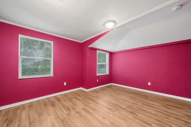 a view of empty room with window