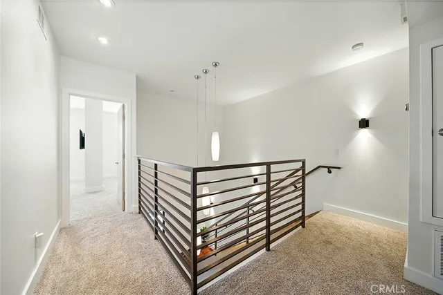 $725,000 | 395 East 4th Street, Unit 39, Long Beach, CA 90802