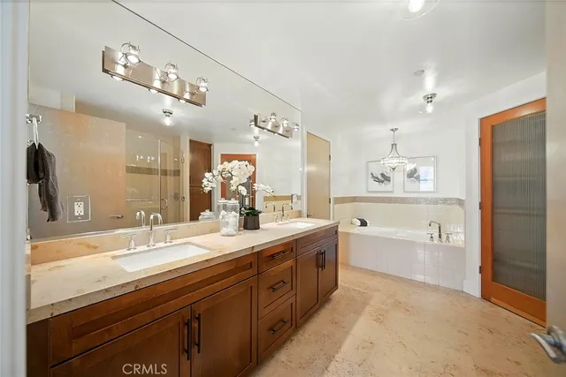 $725,000 | 395 East 4th Street, Unit 39, Long Beach, CA 90802