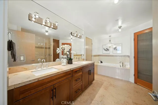 $725,000 | 395 East 4th Street, Unit 39, Long Beach, CA 90802