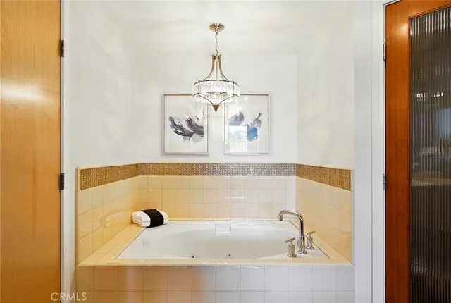 $725,000 | 395 East 4th Street, Unit 39, Long Beach, CA 90802