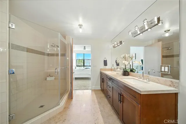 $725,000 | 395 East 4th Street, Unit 39, Long Beach, CA 90802