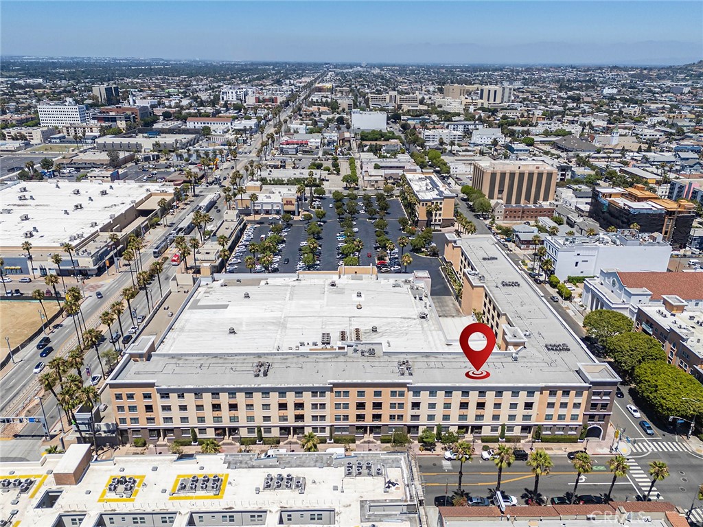 395 East 4th Street, Unit 39 Long Beach, CA 90802 - Photo 44 of 45 city view