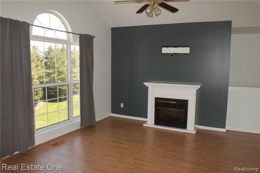 1654 Deepwood Circle Rochester, MI 48307 - Photo 7 of 16