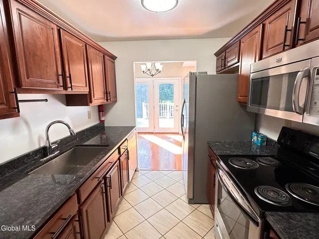 $23,400 | 3 Salem Court, Unit 3A, New Scotland, NY 12203