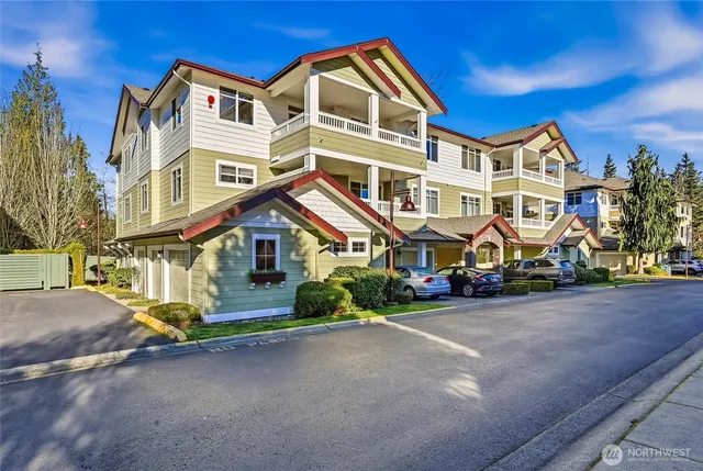 $610,000 | 23924 Northeast 115th Lane, Unit 304, Redmond, WA 98053