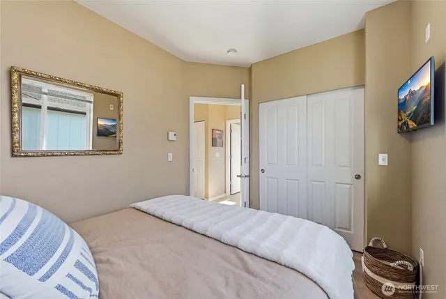 $610,000 | 23924 Northeast 115th Lane, Unit 304, Redmond, WA 98053