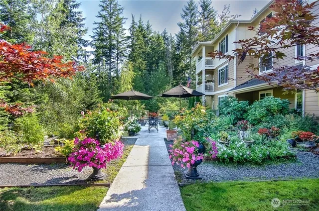 $610,000 | 23924 Northeast 115th Lane, Unit 304, Redmond, WA 98053