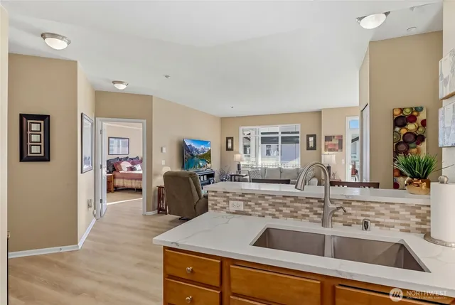 $610,000 | 23924 Northeast 115th Lane, Unit 304, Redmond, WA 98053