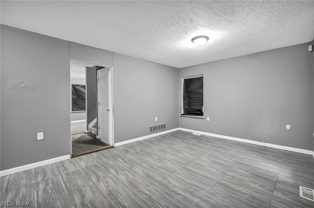 645 Eddy Road Cleveland, OH 44108 - Photo 5 of 44 Gallery Image 5