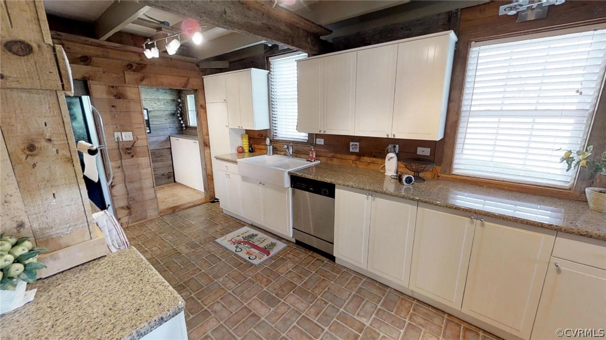 11265 Dry Run Road Williamsville, VA 24487 - Photo 33 of 49 Gallery Image 33