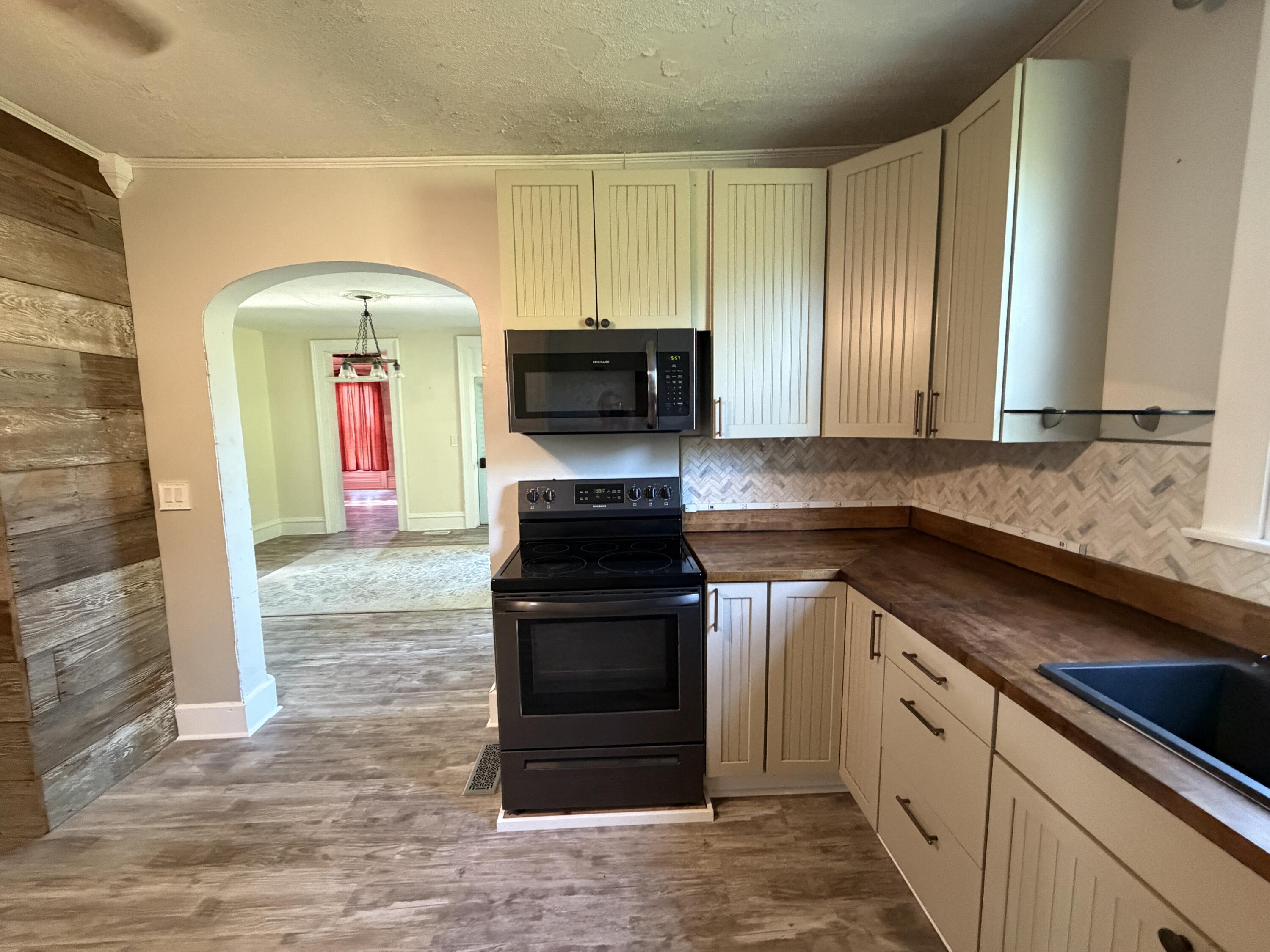 12695 Kirkwood Road Sidney, OH 45365 - Photo 34 of 89 Kitchen