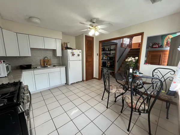 $255,000 | 225 Malibu Drive, Bolingbrook, IL 60440