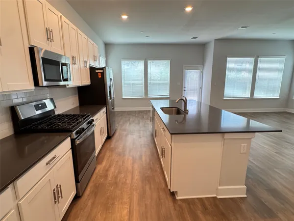 $2,699 | 3000 Chisholm Trail Road, Unit 33, Round Rock, TX 78681