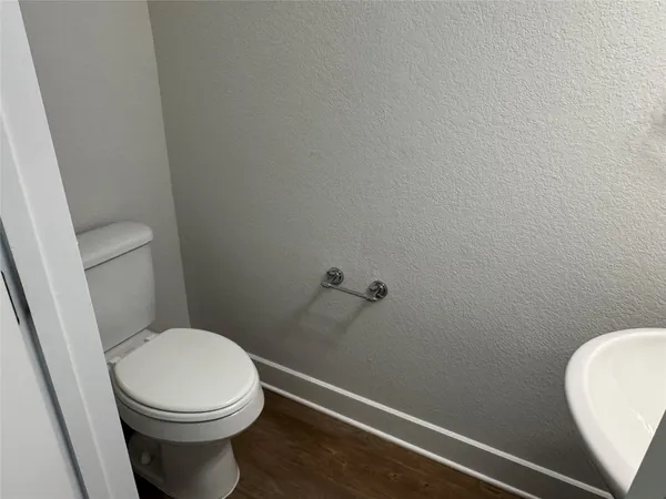 $2,699 | 3000 Chisholm Trail Road, Unit 33, Round Rock, TX 78681