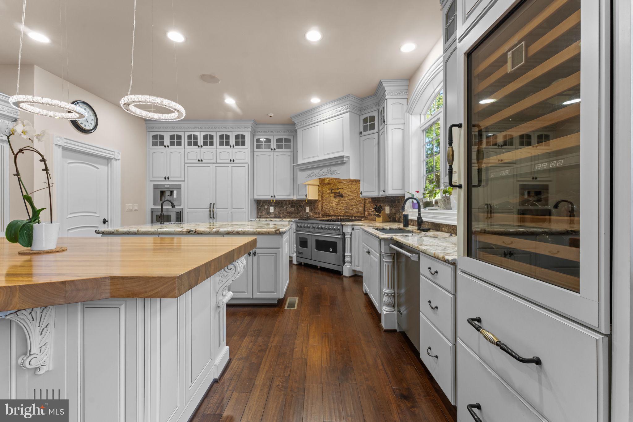 11561 Stuart Mill Road Oakton, VA 22124 - Photo 25 of 75