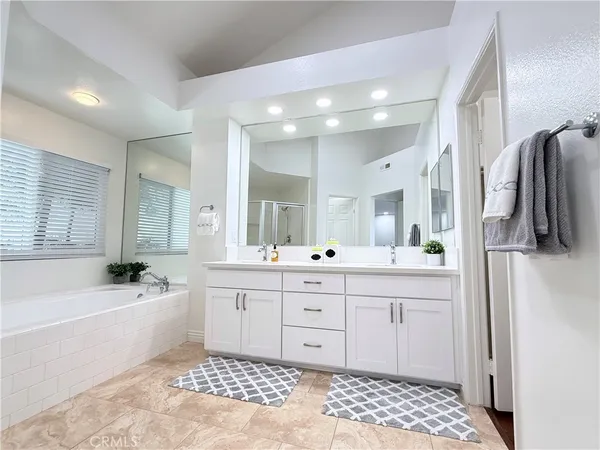 $6,200 | 9 La Quinta, Irvine, CA 92612