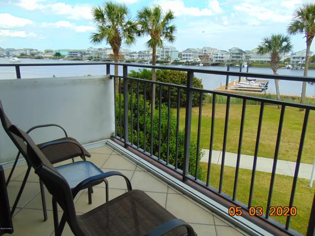 $1,995 | 1080 St Joseph Street, Unit 1A, Carolina Beach, NC 28428